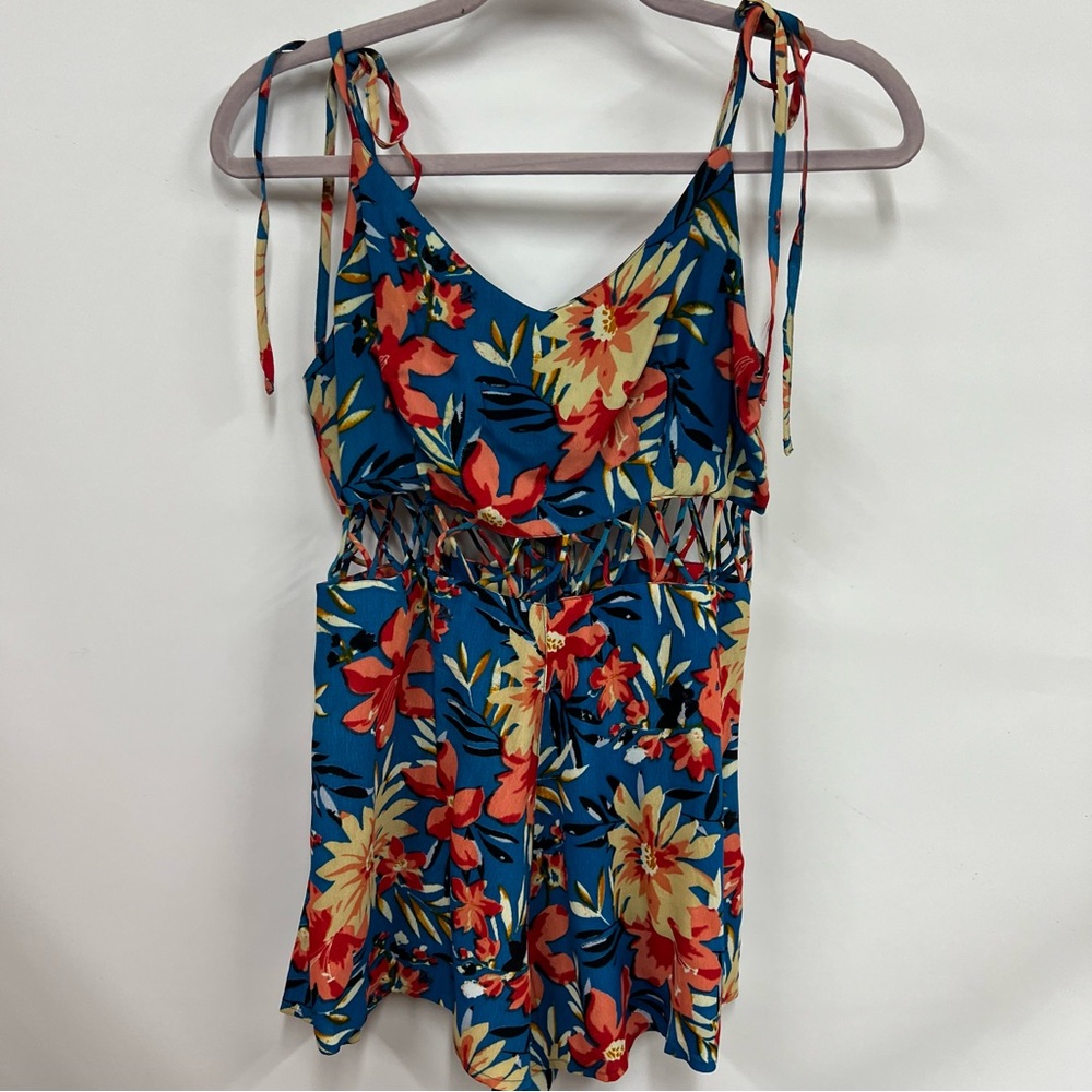 NWT Topshop women’s 6 Criss Cross Waist Cut Out Floral Romper 100% viscose